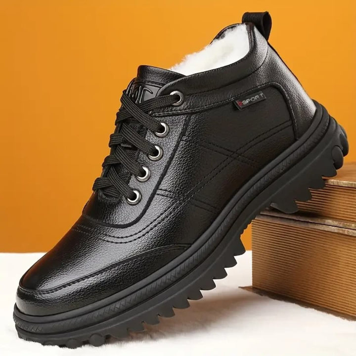 Kyril - Hard-wearing non-slip boots for men