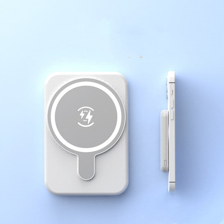 Magnetisk powerbank på mobilens baksida