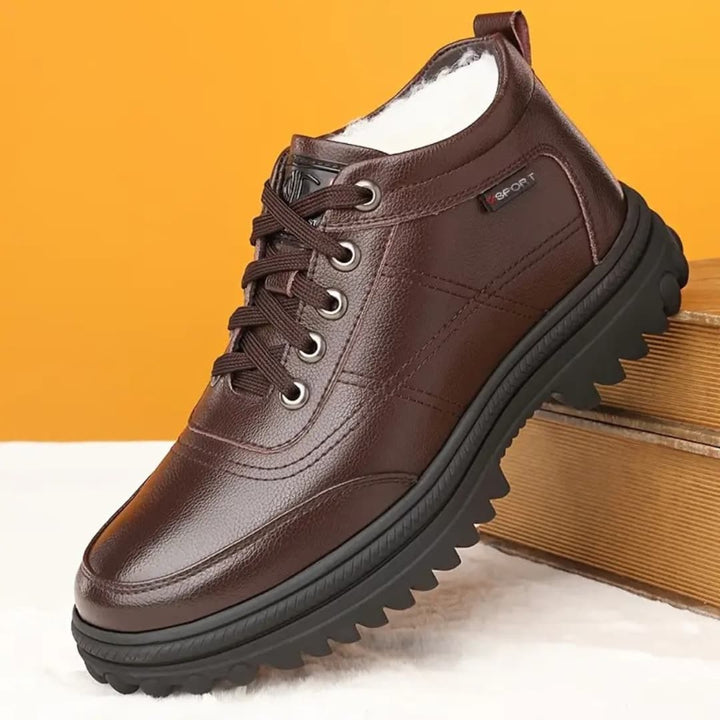Kyril - Hard-wearing non-slip boots for men