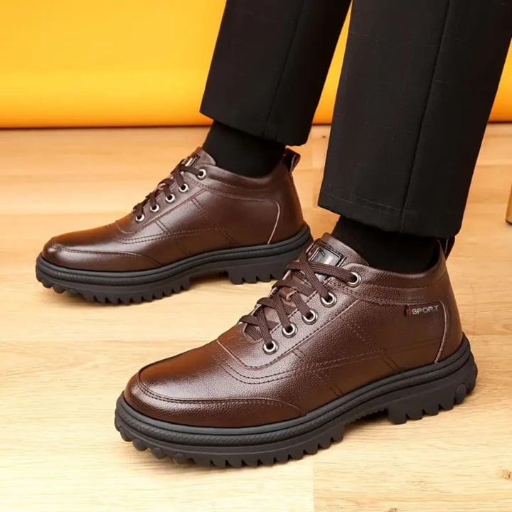 Kyril - Hard-wearing non-slip boots for men