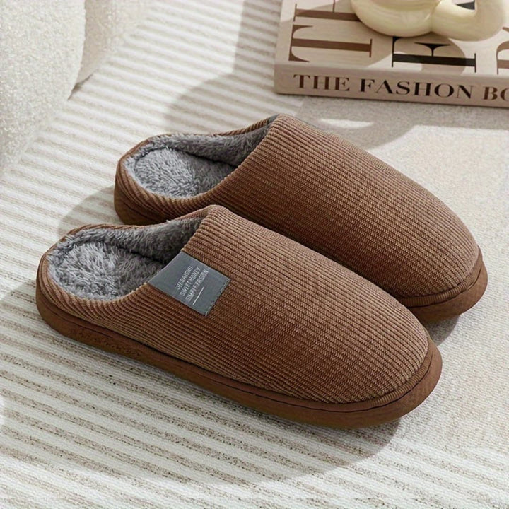 Thermal inomhustöfler for men and women with warm non-slip design