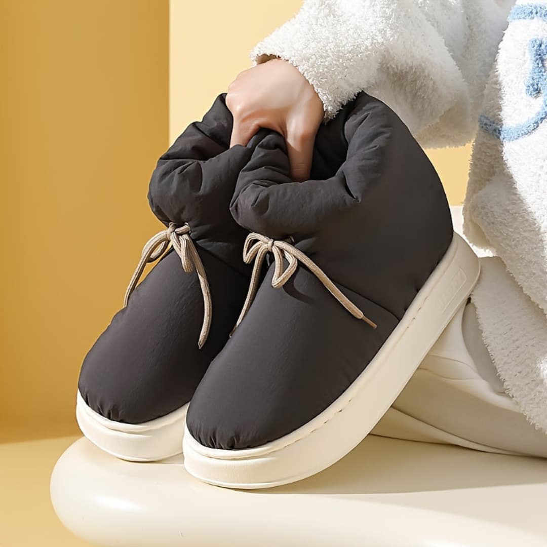 Stylish non-slip winter slippers for men and women