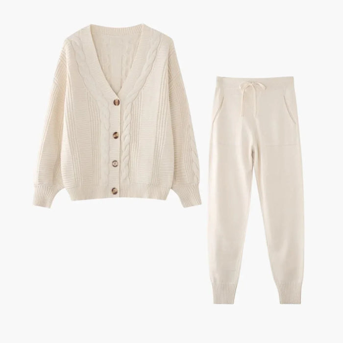 Strikkesett for kvinner med cardigan