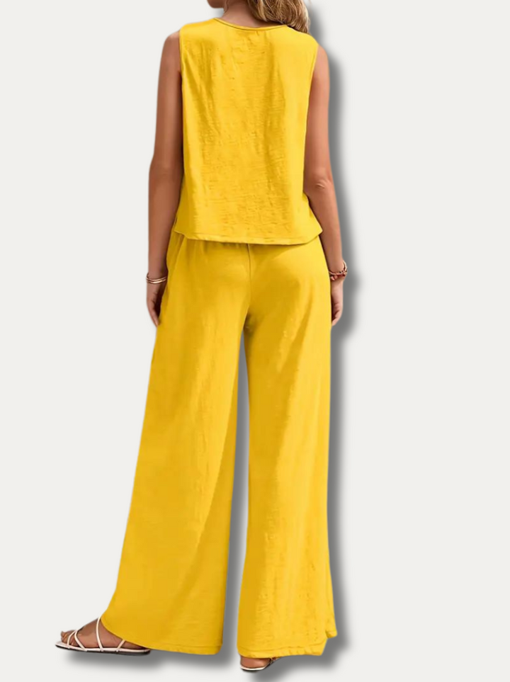 NORA - Stylish and elegant two-divided set