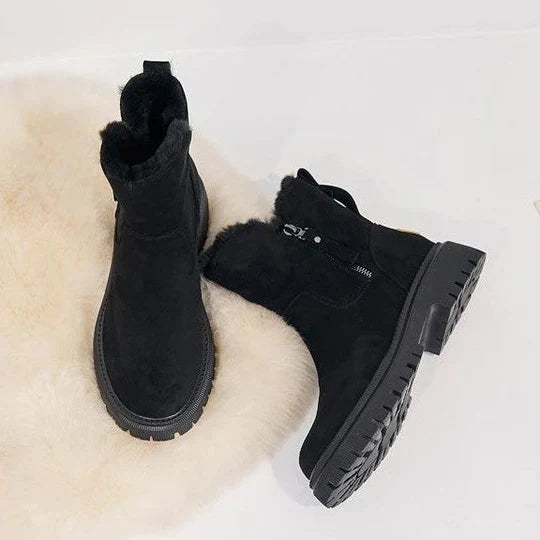 ZARA- The stylish boots