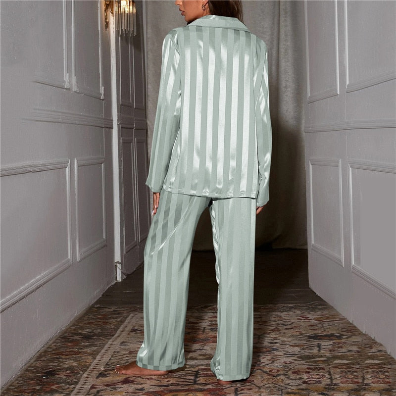 Women's Satin Pyjama Set with Chest Pocket and Elastic Waist
