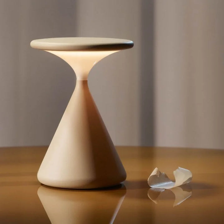 Aeron Hourglass Table lamp - Batteridrevet | Adjustable LED