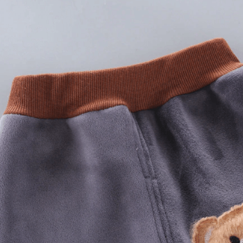 Baby winter attire with björnedesign - warm and comfortable