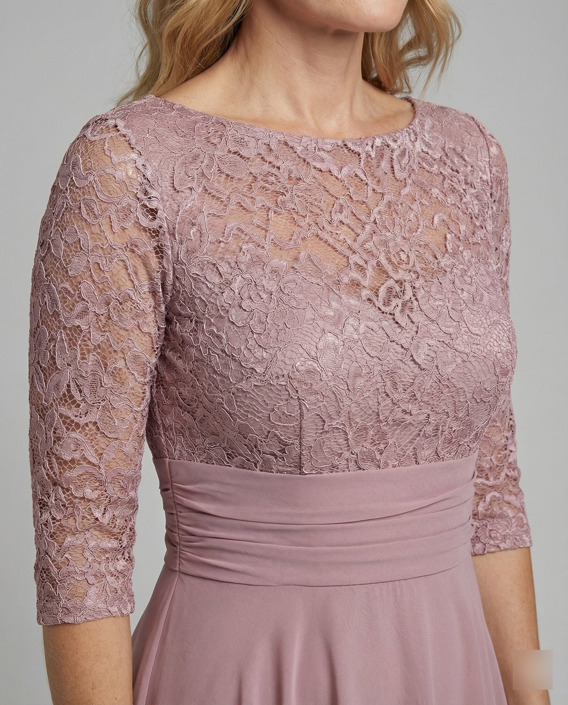 Women's Relaxed Fit Dress with Light Stretch for Every Occasion