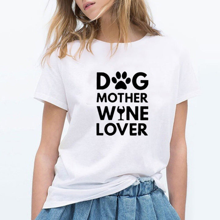 Women T-shirt: Stylish ‘Dog Mor Vinelsker’ Print