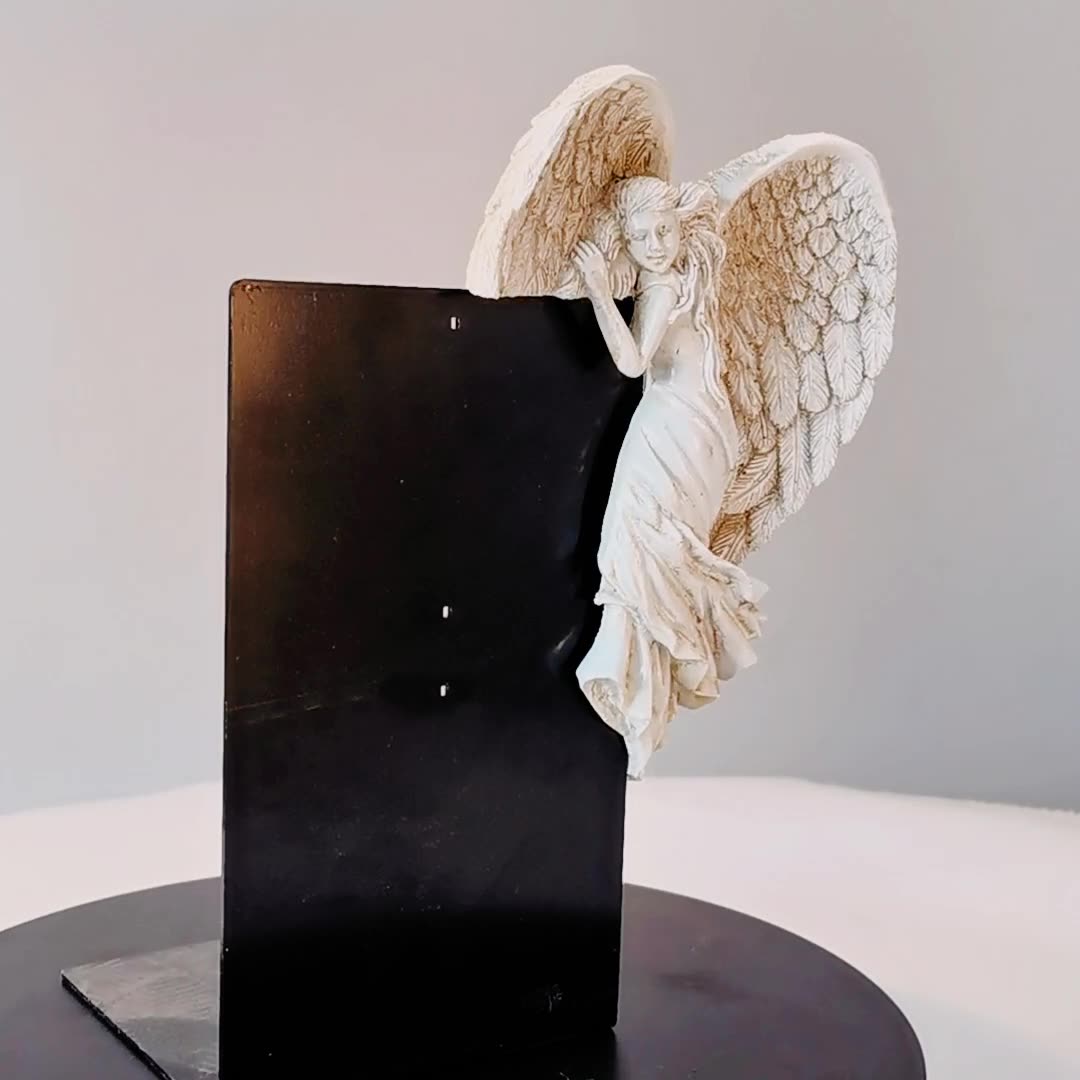 Decorative angel hjörnefigur for die and wall