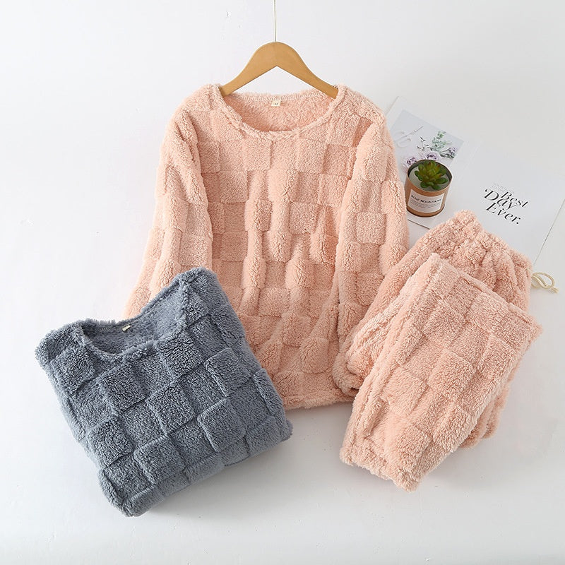 Plaid Pajama Set for Women - Soft Loungewear