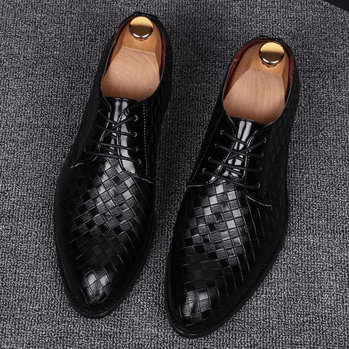 Herren-Derbyschuhe aus Webstoff mit spitzer Zehenpartie und Schnürung