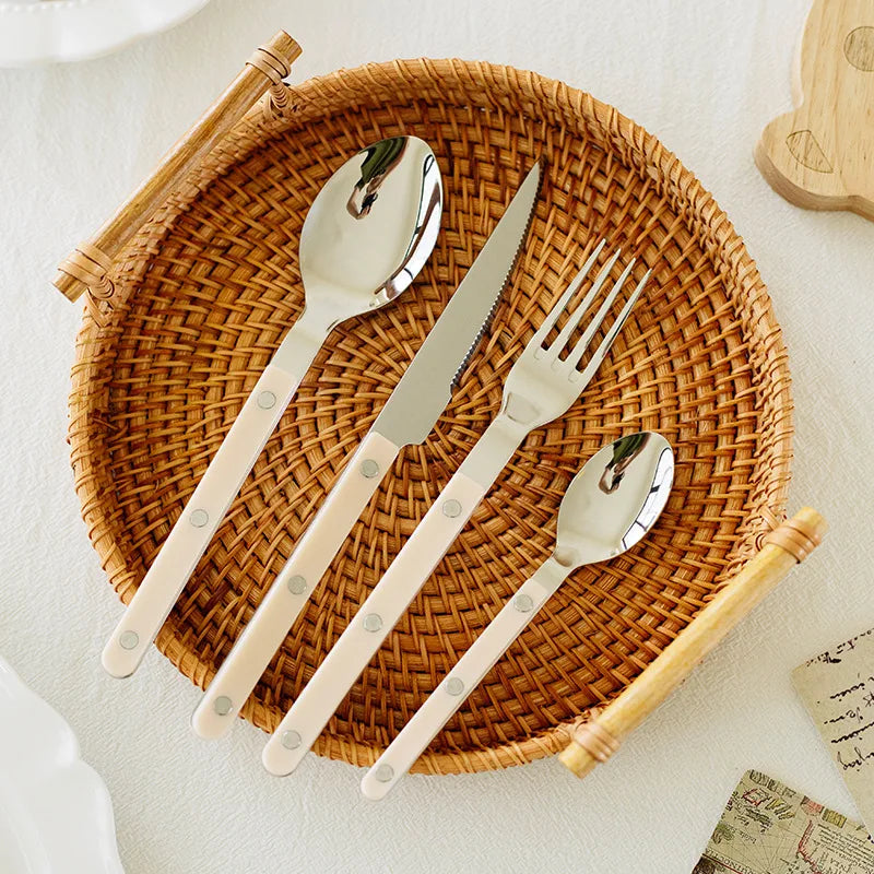 Elegant 24-Piece Cutlery Set for Six People