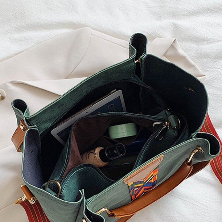 Elegant women handbag