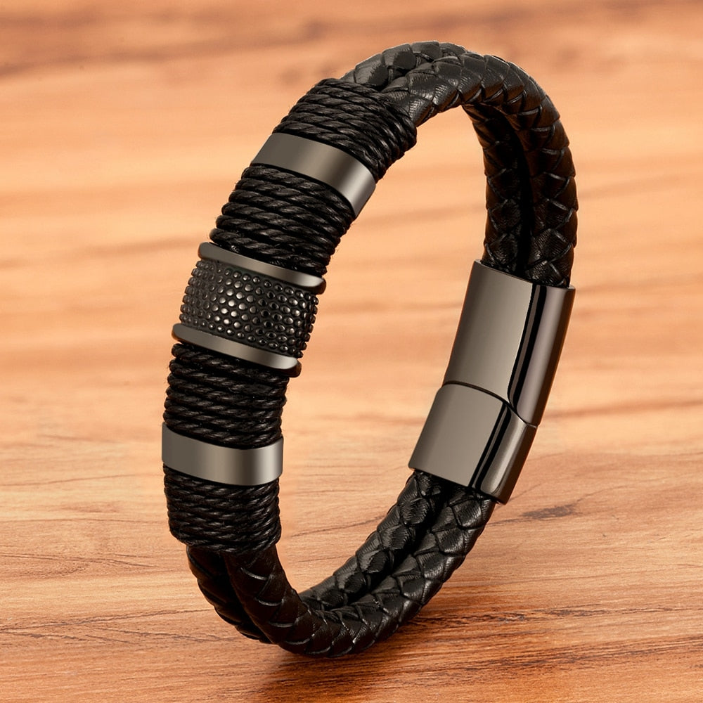 Universal men bracelet in vevd with magnet lock
