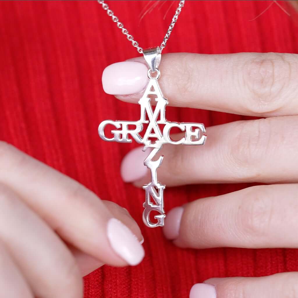 Women crossways chain with \