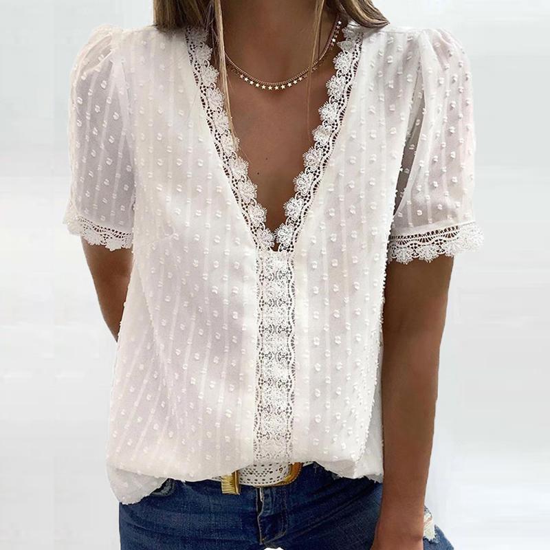 Elegant V-Neck Blouse | Engelsk Lace | Fashionable and Comfortable