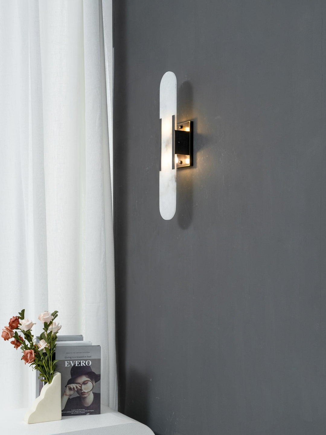 Wall light in Alabast | Elegant Design | Timeless Beauty