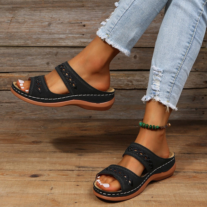 Sandales en cuir pour femmes avec soutien de la voûte plantaire et brides réglables