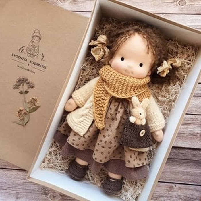 Poupée Waldorf faite à la main pour enfants, en coton biologique avec rembourrage moelleux