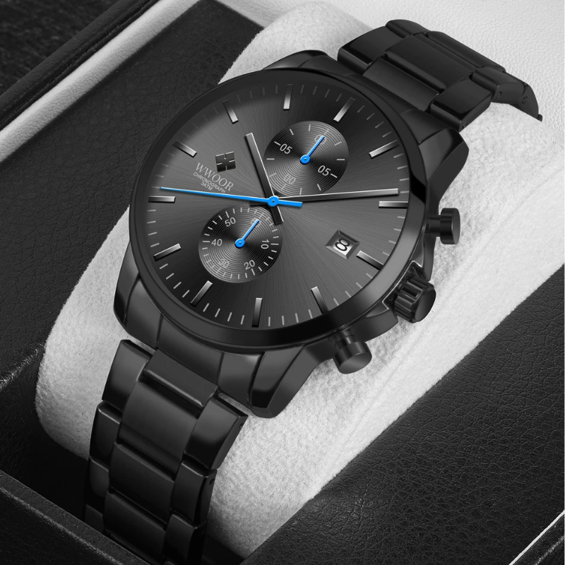 Men buisi Ness watch in rust free steel