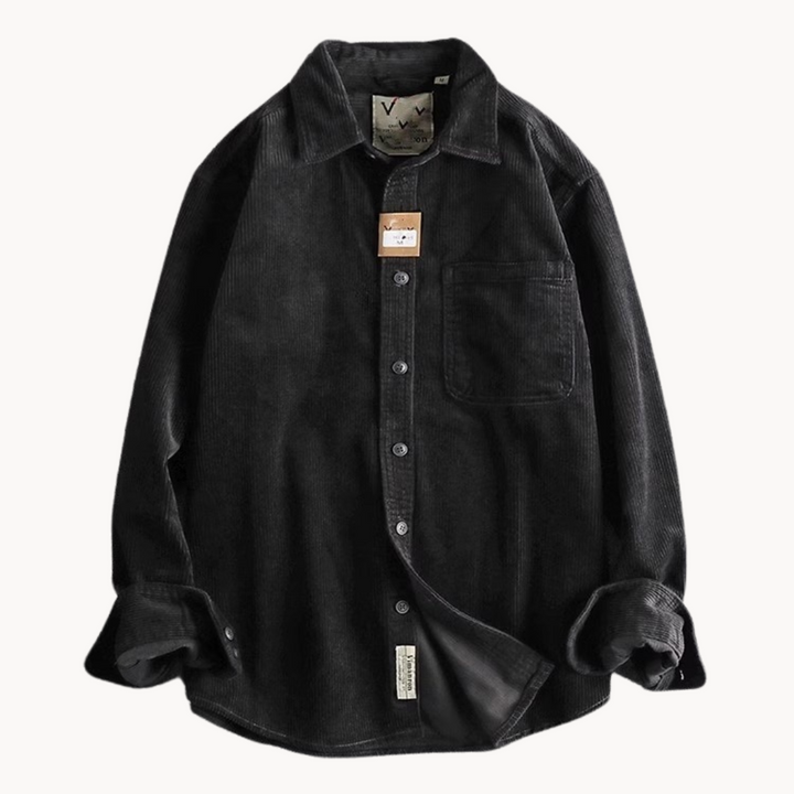 Shirts with avslappnad fit and brystl over