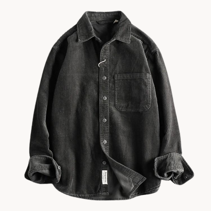 Shirts with avslappnad fit and brystl over