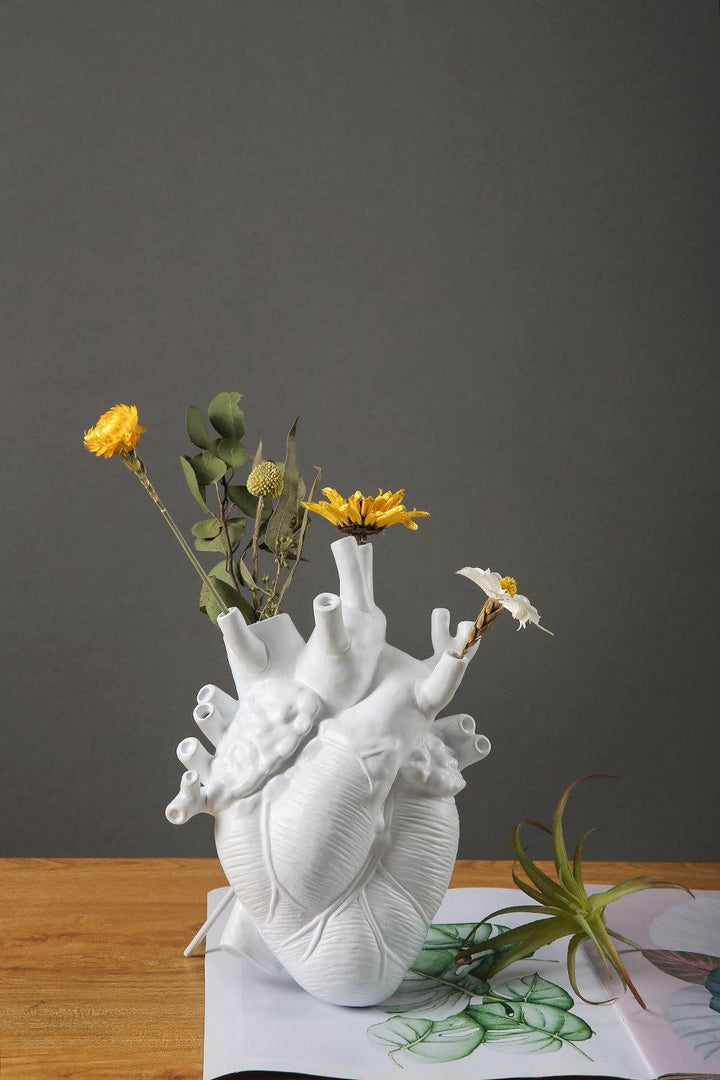 Heart-shaped Vase for Indoor Decoration