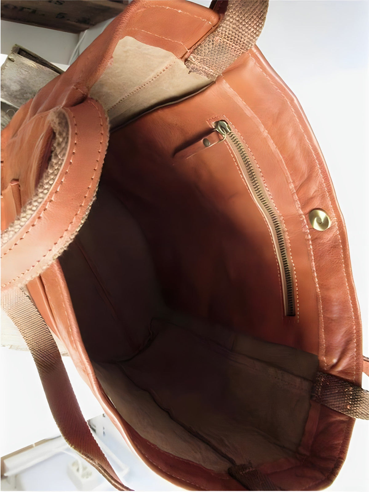 Women's Vintage Handbag with Zip Closure and Roomy Interior
