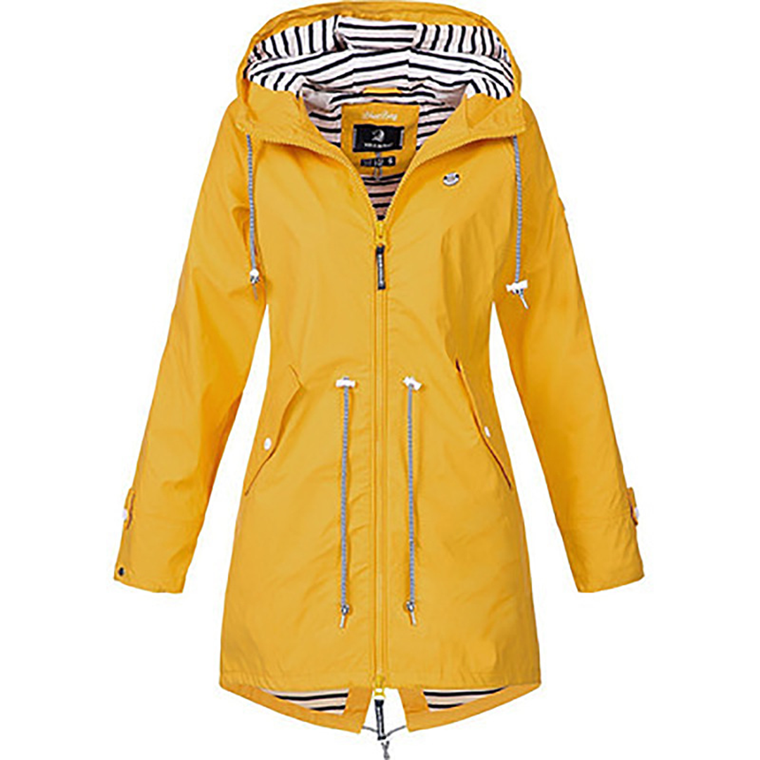 Stylish and lightweight raincoat for women