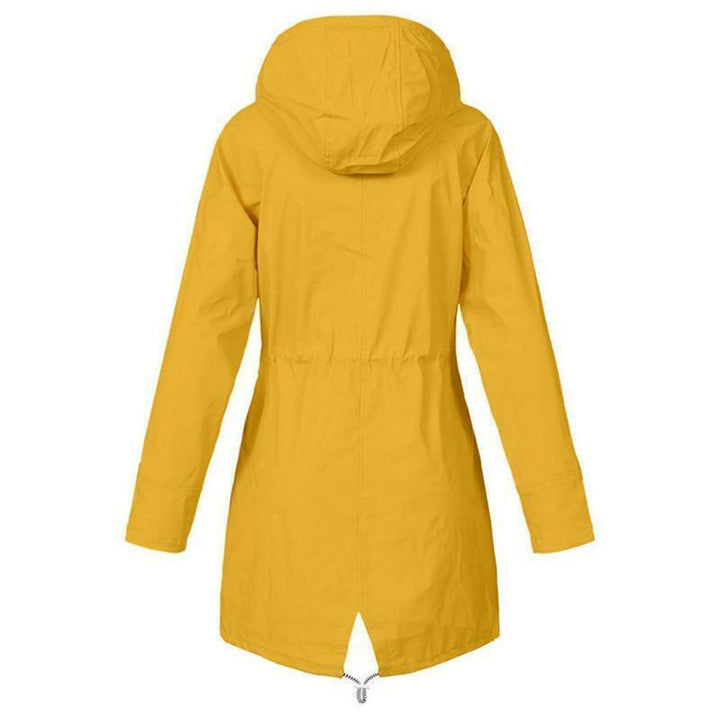 Stylish and lightweight raincoat for women