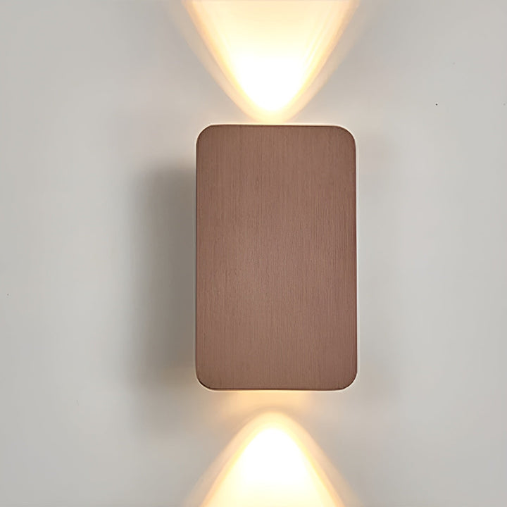 Minimalist LED Wall Lamp for the Home – Modern and Energy Efficient