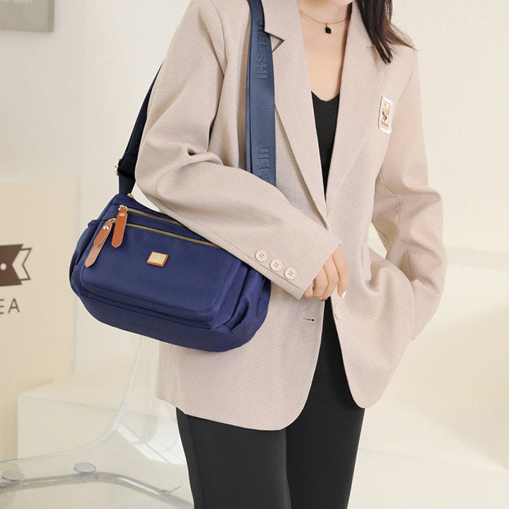 Shoulder bag with Several Room | Practical Travel bag