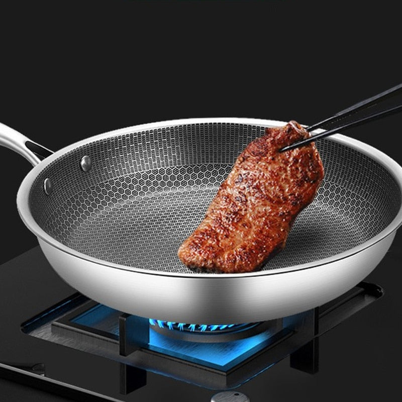 Rust free steel roast pan - non-stick pixel technique
