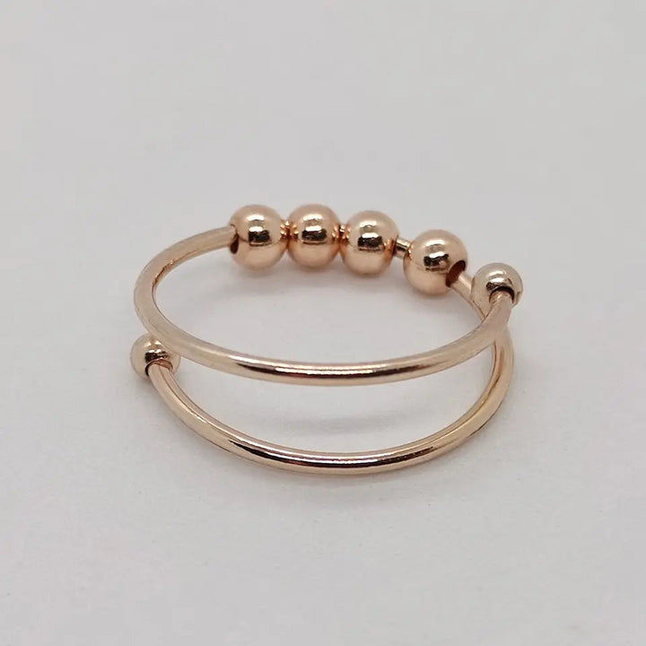 Women antistres ring with roter only design for focus