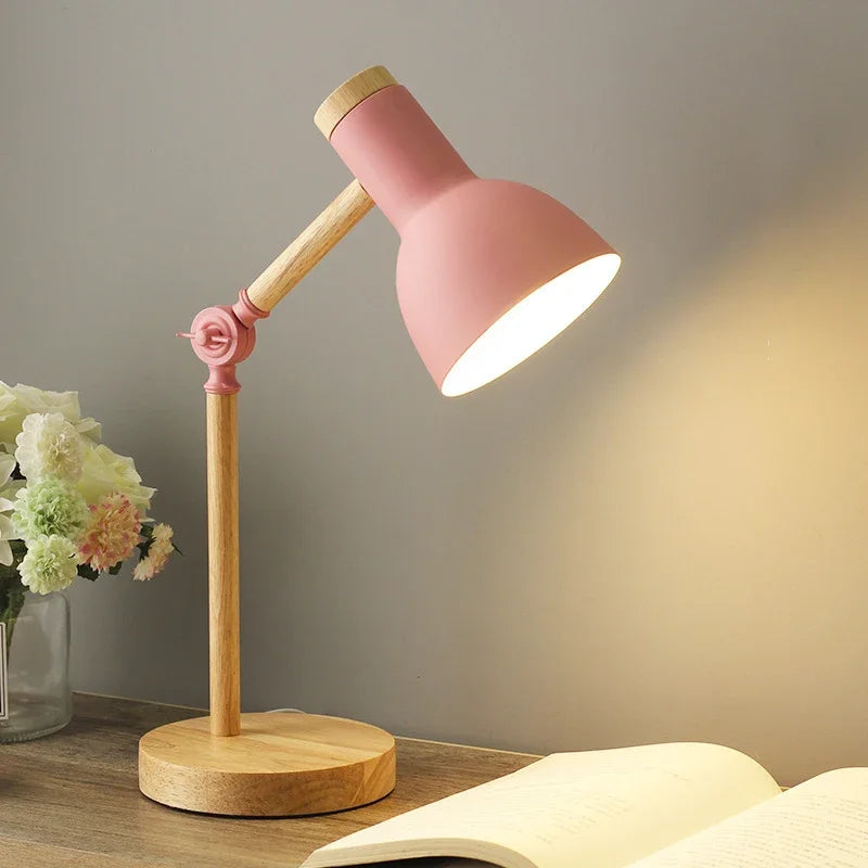 Scandinavian Table Lamp – Flexible Lighting in Minimalist Style
