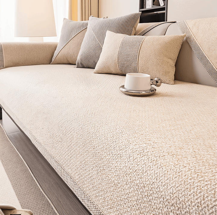 Couch feature for home - sklisikkert design and easy stilforny Else