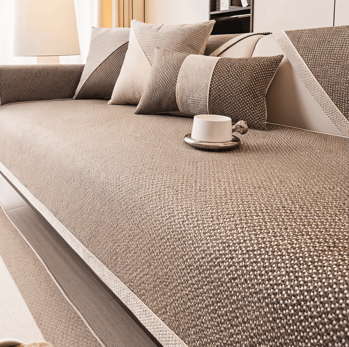 Couch feature for home - sklisikkert design and easy stilforny Else