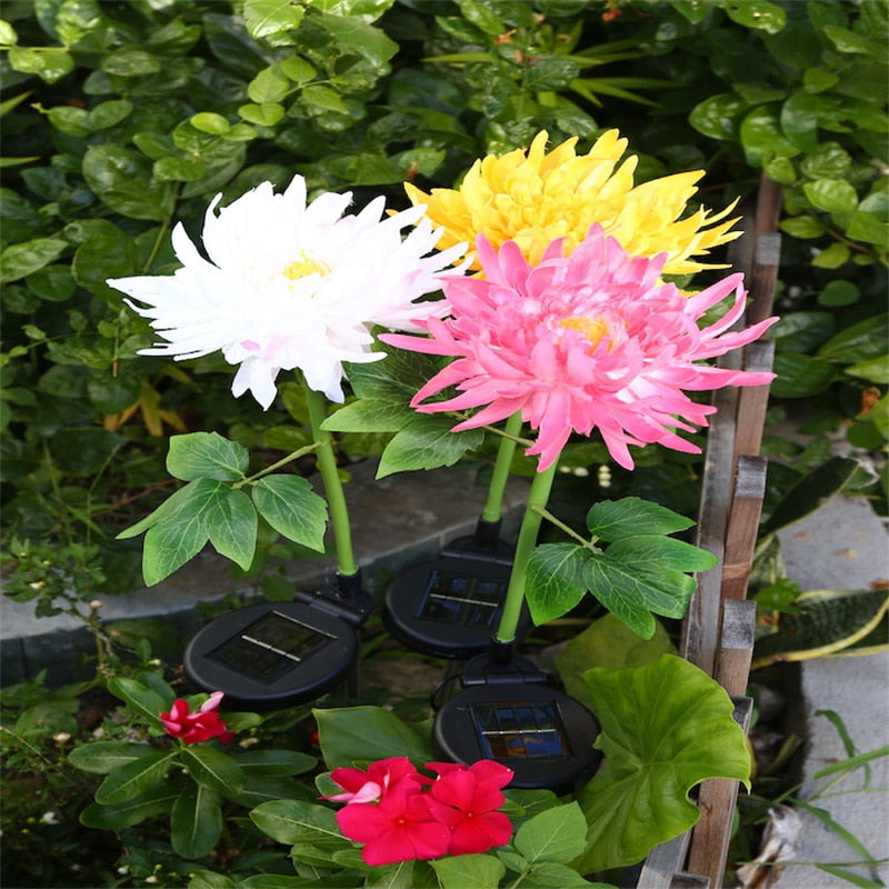 The solar-powered Chrysanthemum LED flood light