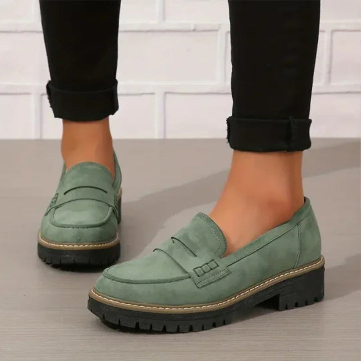 Woman Loafers with Chunky Sole – Fashionable and Comfortable