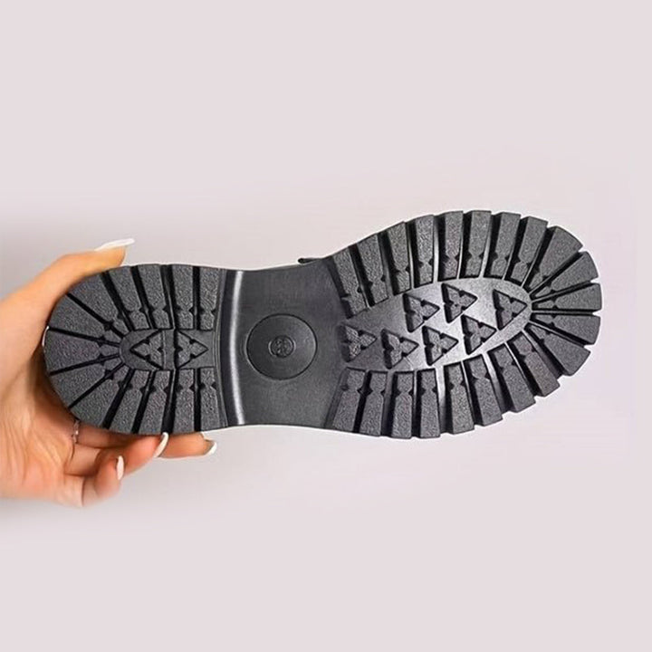 Woman Loafers with Chunky Sole – Fashionable and Comfortable