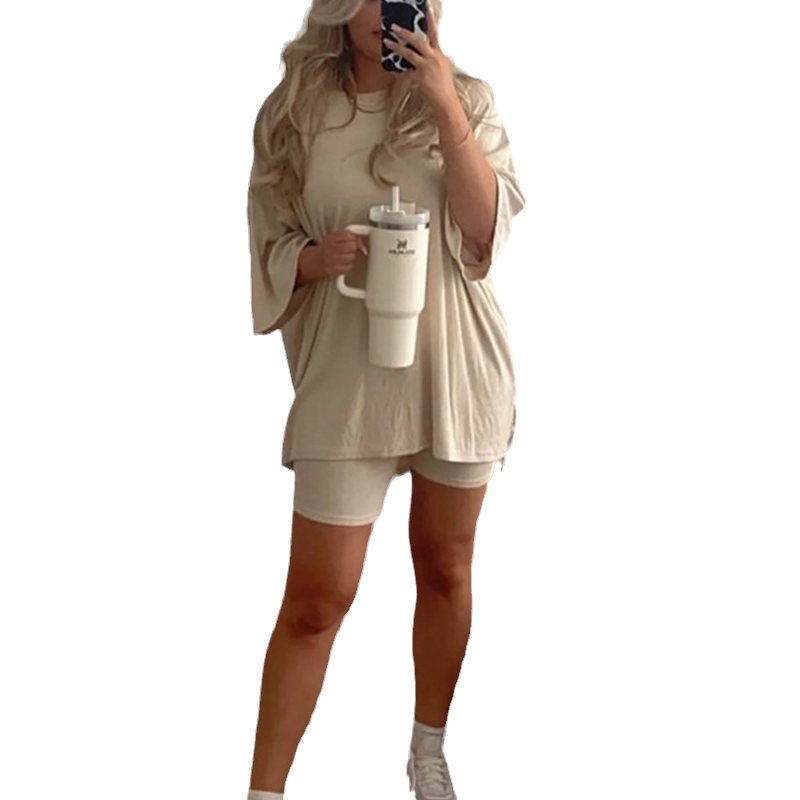 Two-piece Loungewear Set for women - Comfortably and Stylish