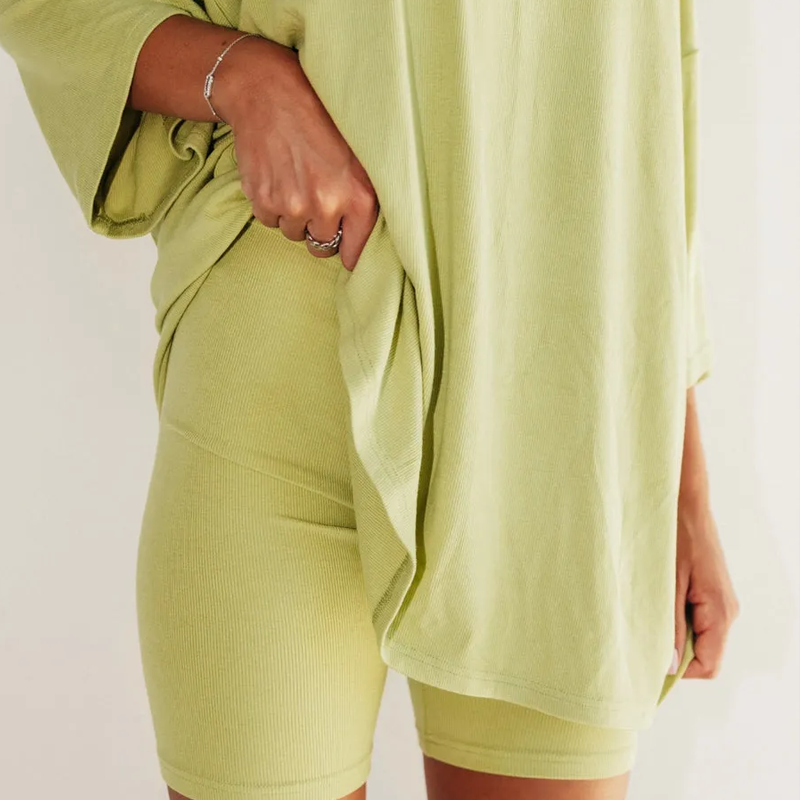 Two-piece Loungewear Set for women - Comfortably and Stylish