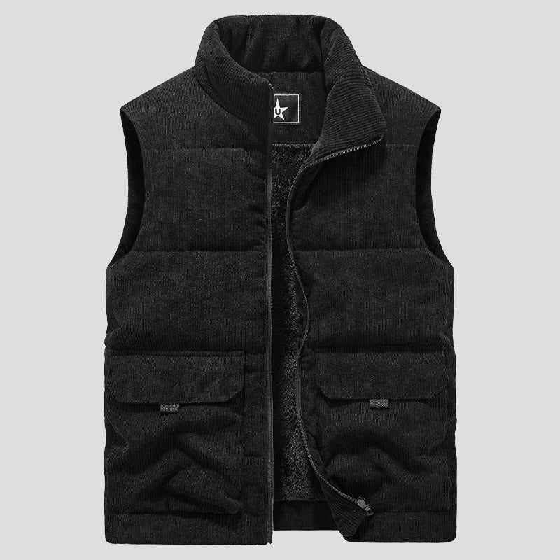 Warm and versatile vest for men
